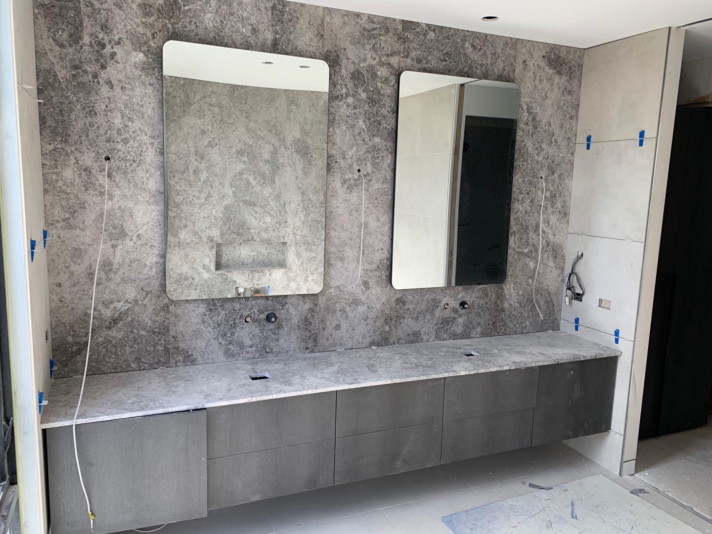 Diseños de baño de mármol gris Grey Marble Bathroom Designs