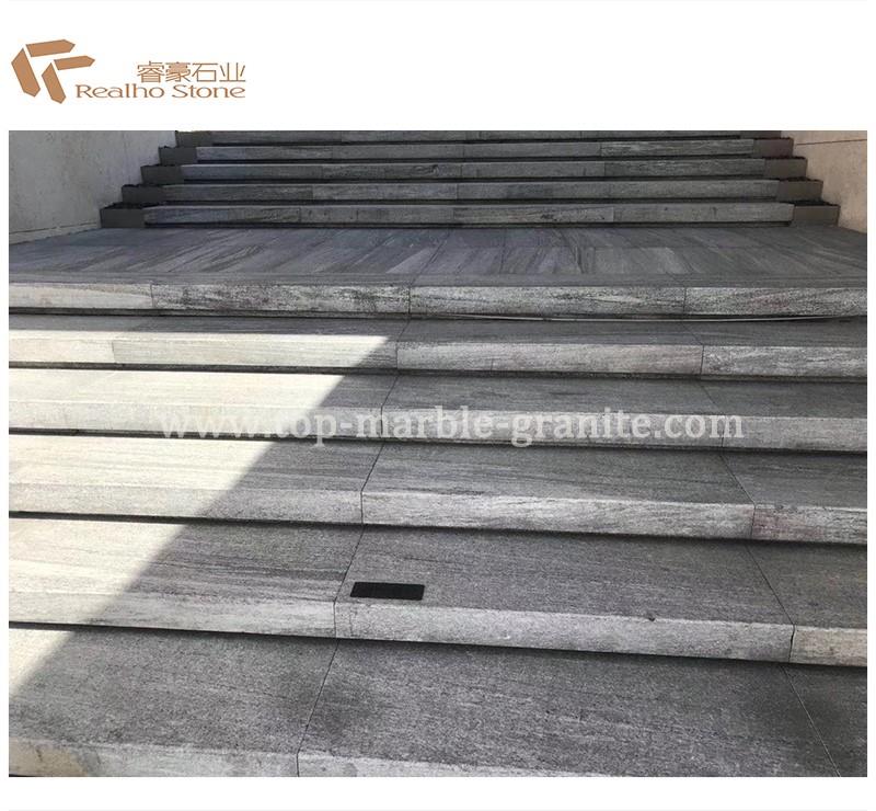 Nero Santiago Granite Steps