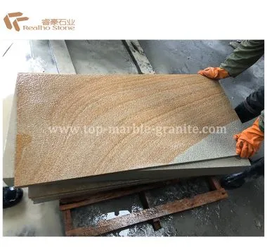 China madera de granito amarillo con acabado martillado Bush