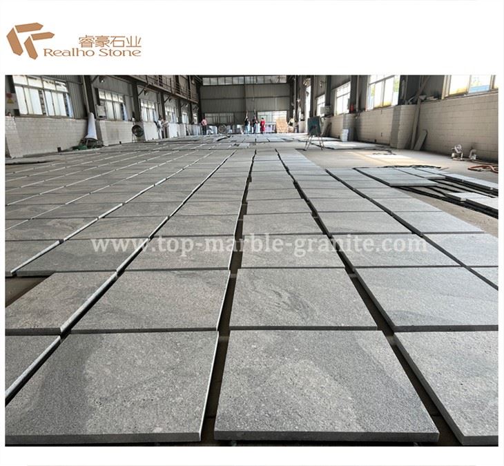 Granito gris ceniza flameado para pavimentar