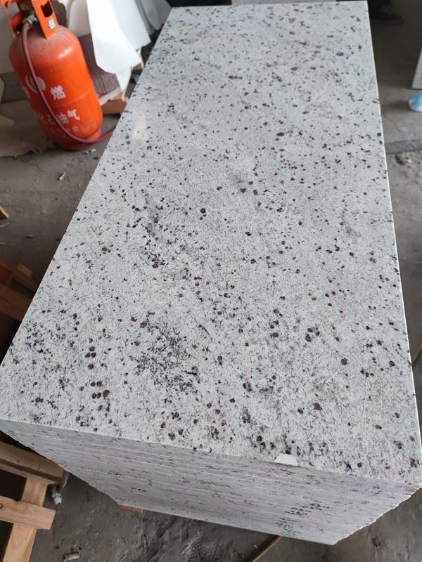 white horse granite tiles